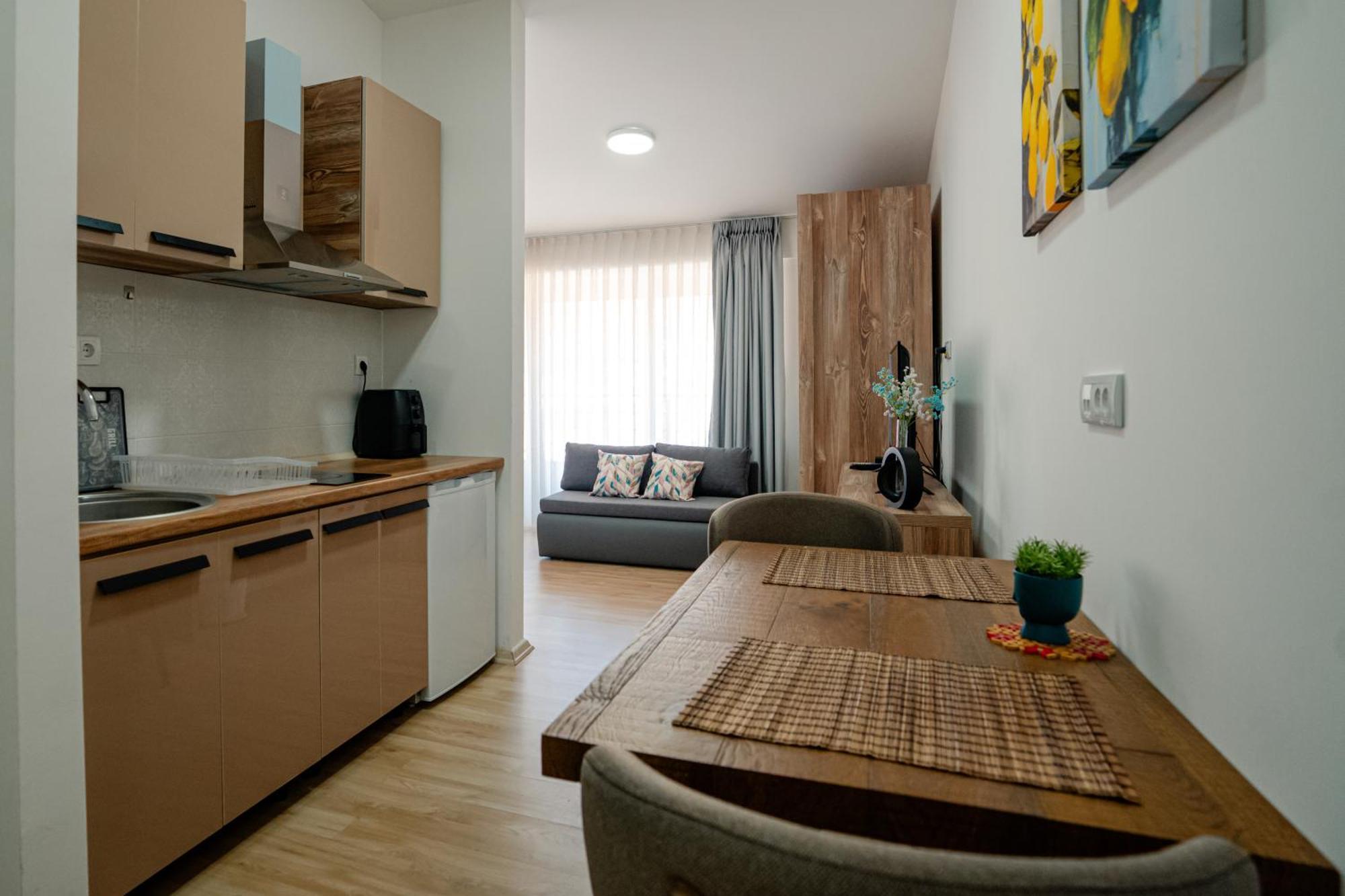 Center 2 Apartment